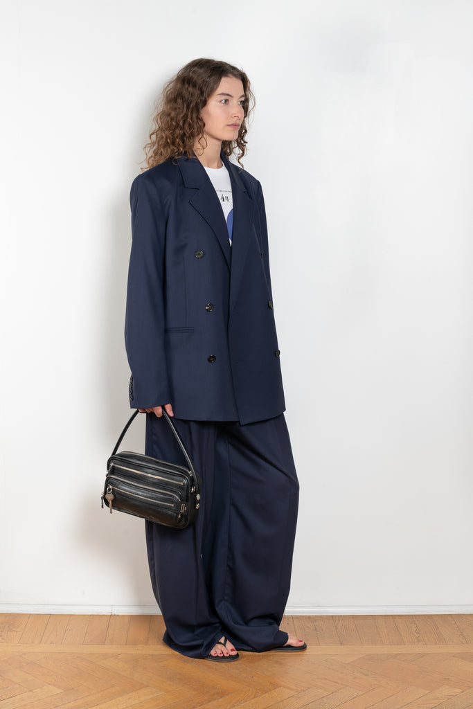 The Double Breasted Blazerby 6397 in a Italian wool twill has a relaxed boxy fit