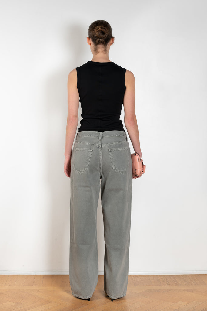 The Low Slung Baggy by AGOLDE is a ultra relaxed jeans with a upsized fit sitting low on the hips with a directional, baggy silhouette