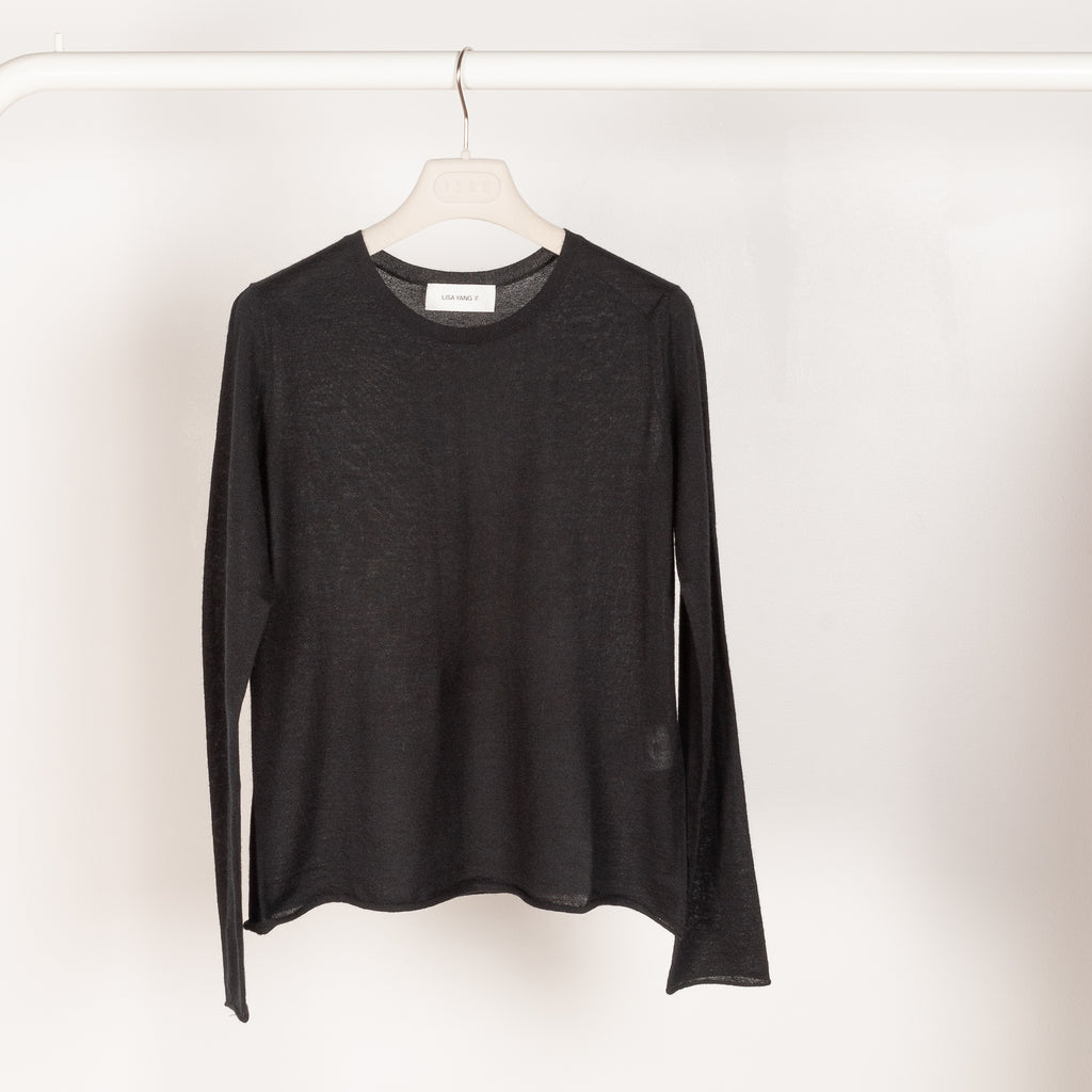 alba sweater lisa yang