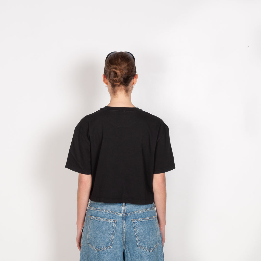 The Anya Tee by Agolde features an easy boxy fit