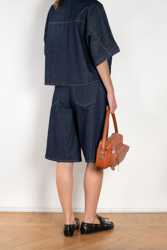 The Baggy V Short by Agolde is a relaxed short with a longer length and a signature high-pitched V-waist detail for a flattering, vintage-inspired touch