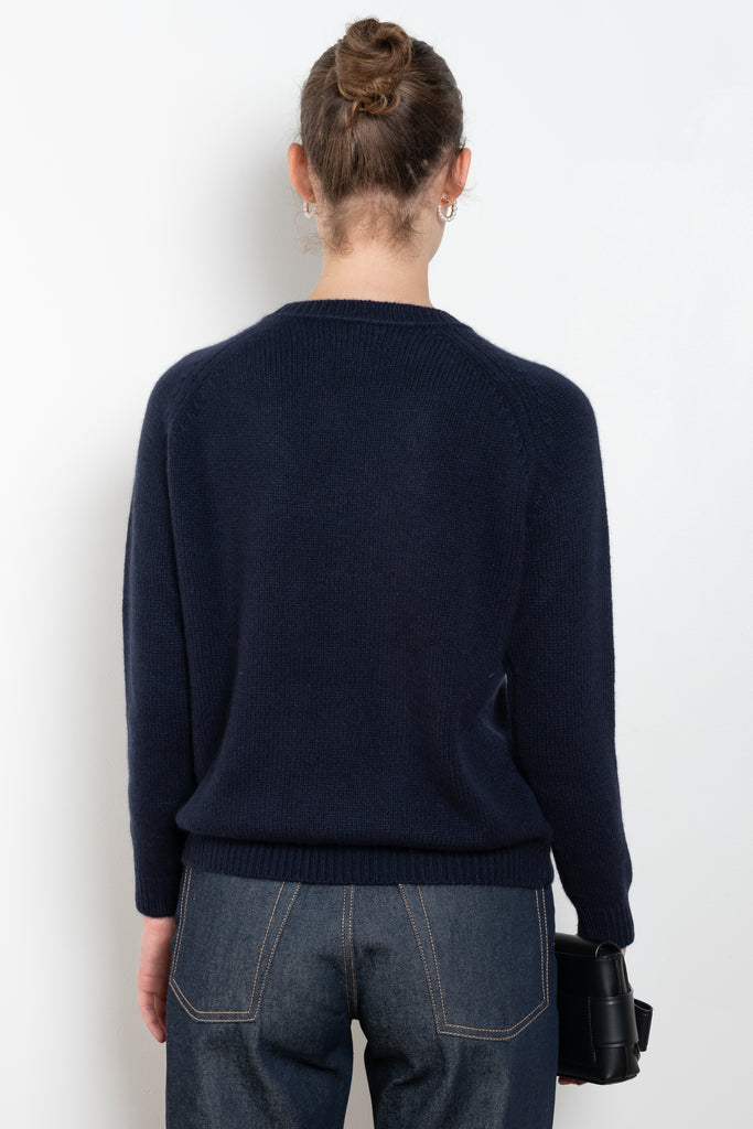 The Maxi Mila Sweater by&nbsp;Alexandra Golovanoff is a luxurious cashmere sweater with a loose cut in a heavier knit