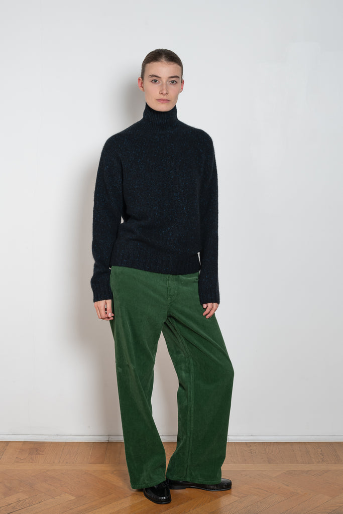 auralee cashmere turtleneck