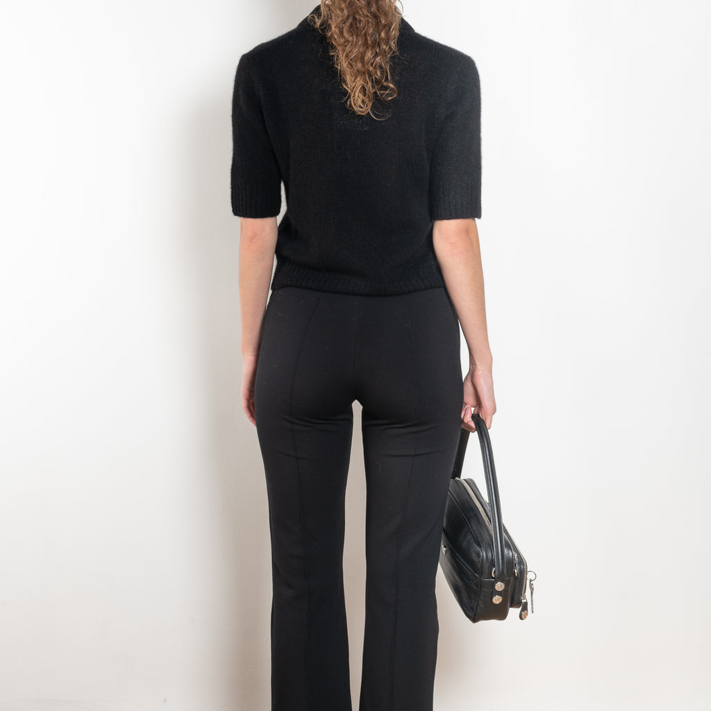 The Jersey Cropped Leggings by Bite are fitted, pull-on trousers designed with a cropped, slightly flared leg