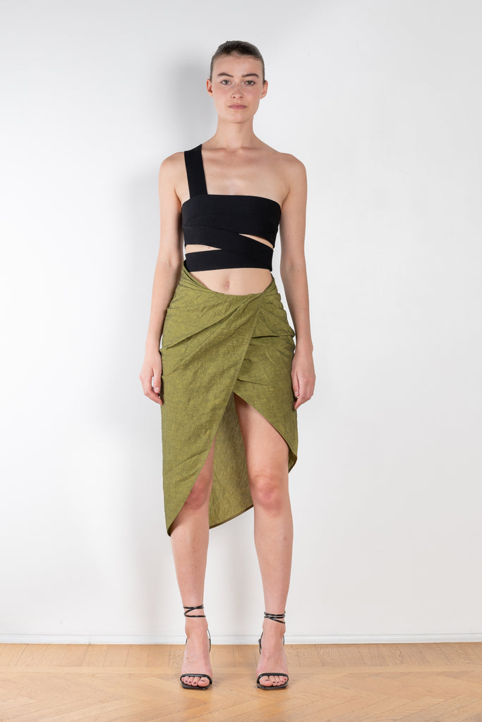 The Vinas Top by Gauge81 is an cropped one shoulder top made out of gathered wide straps