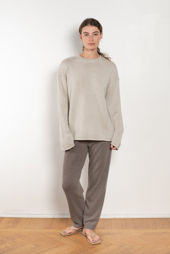 The Kristy Sweater by Lisa Yang is a 5 gauge cashmere relaxed knit with a longline silhouette and crewneck crafted in a heavy knit cashmere with a textured hand feel