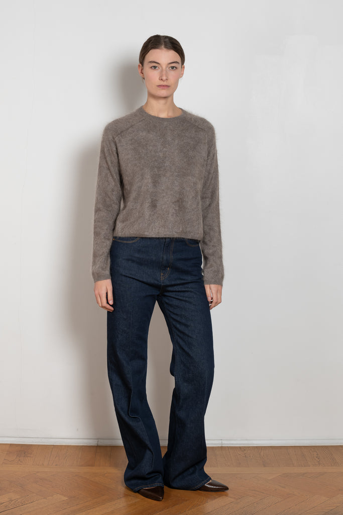 lisa yang lexia sweater