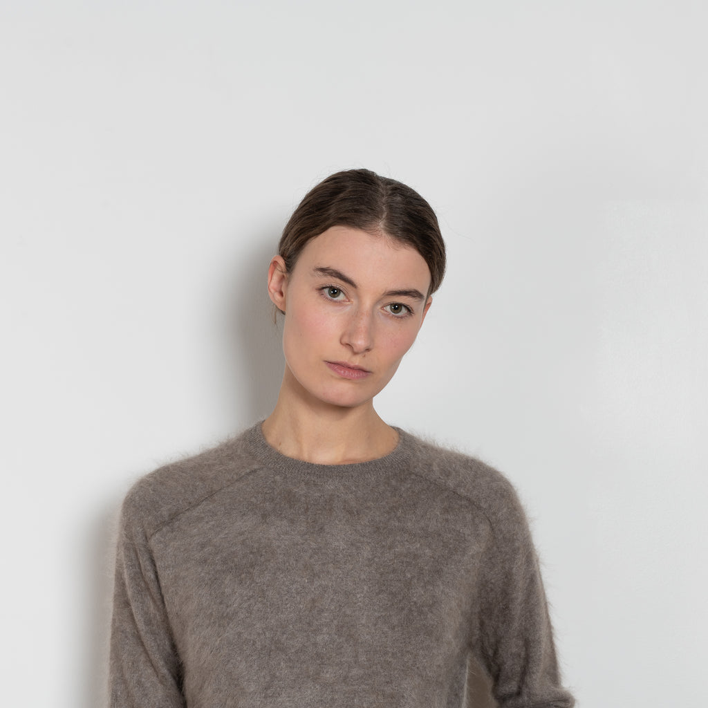 lisa yang lexia sweater