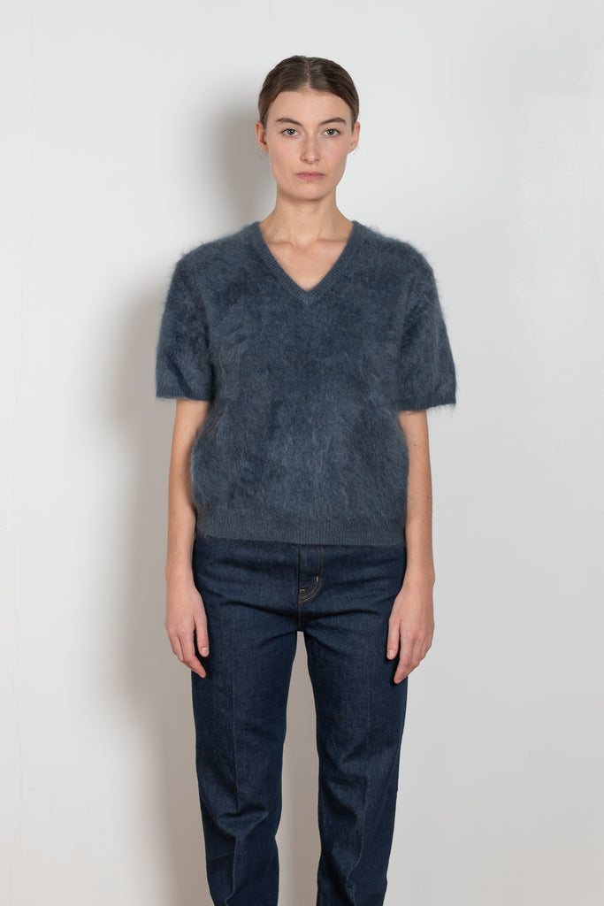 lisa yang lovisa sweater