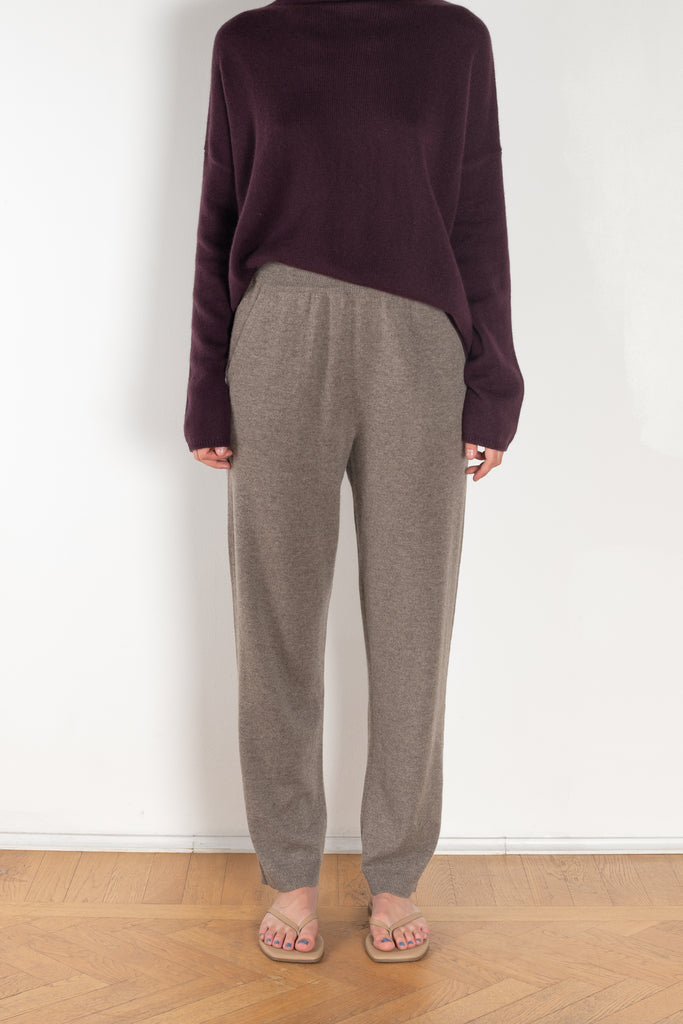 The Symone Trousers by Lisa Yang is a fine knit cashmere trouser with an elastic waistband an a long tapered leg