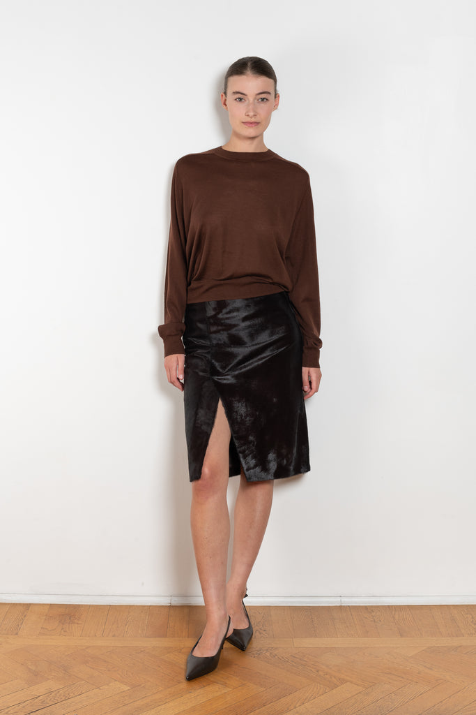 The Angus Sweater by Loulou Studio is fine cashmere knit with a round neck and effortless body, the perfect layering piece