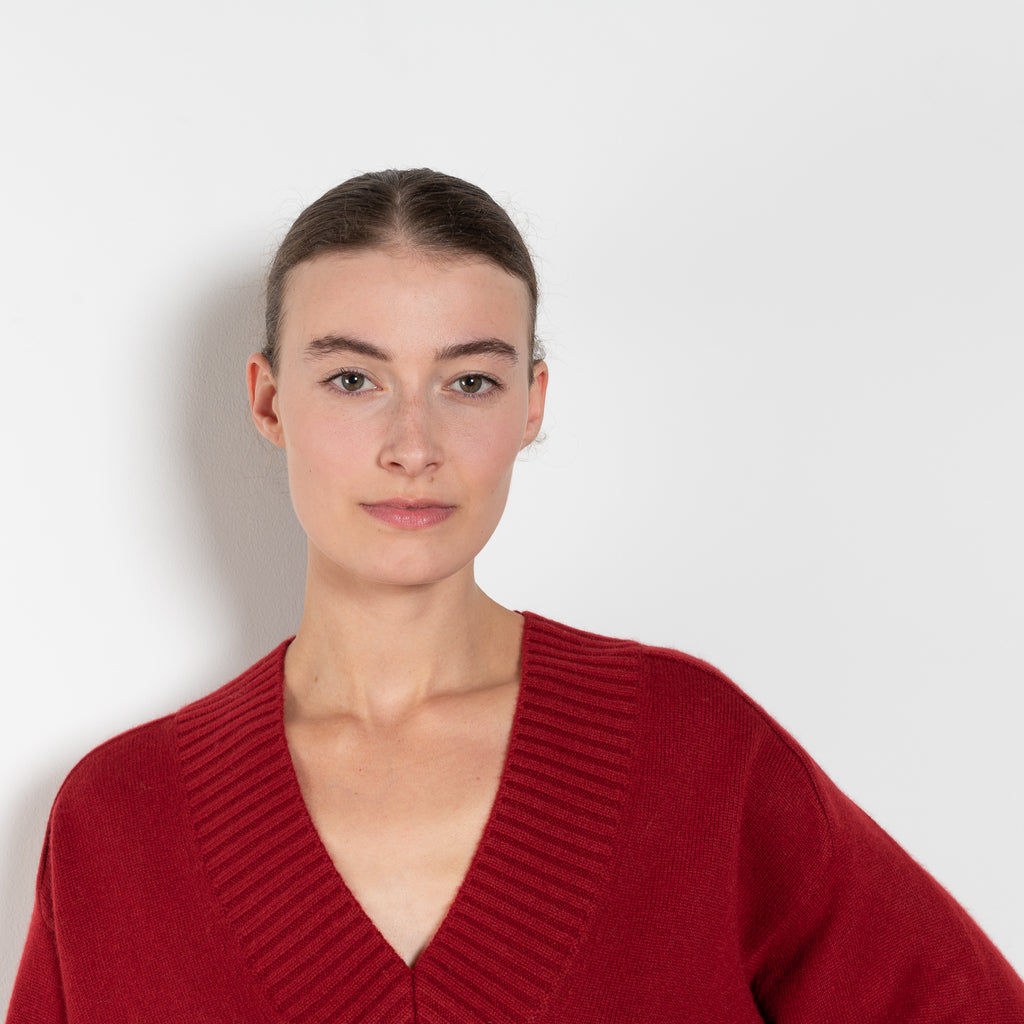 The Sage Sweater by Loulou Studio is an oversized sweater with an ample fit, a deep V, dropped shoulders and ribbed details in a thicker cashmere