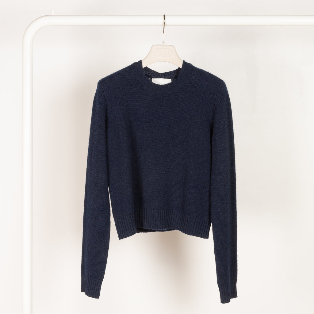 mable sweater lisa yang