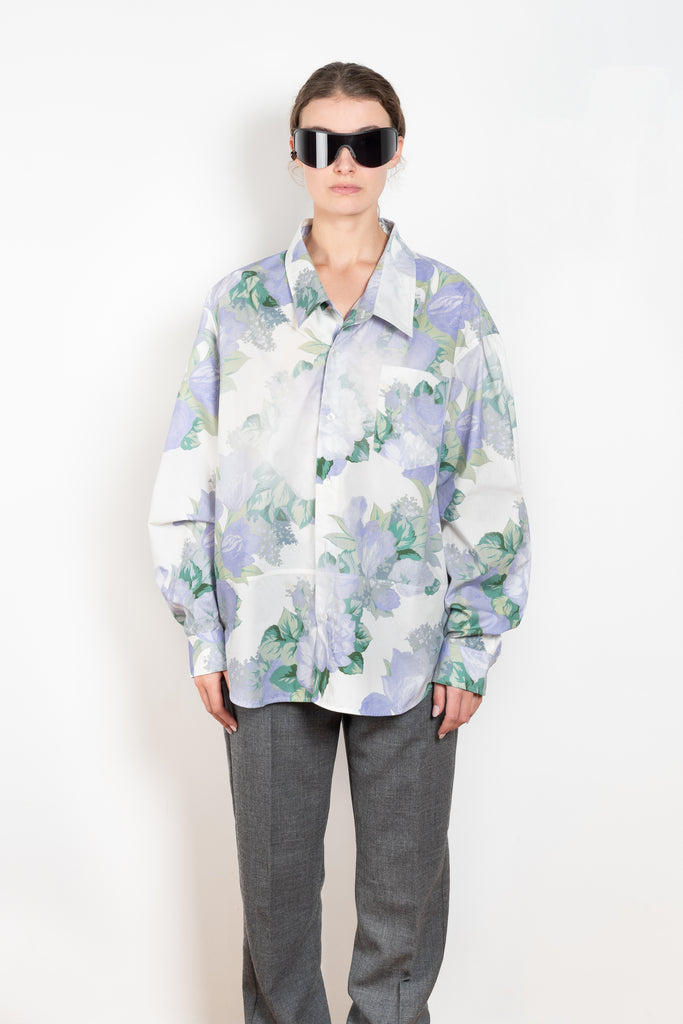 The Boule Shirt by Meryll Rogge is an oversized shirt with a ruffled details on the back in a seasonal floral print