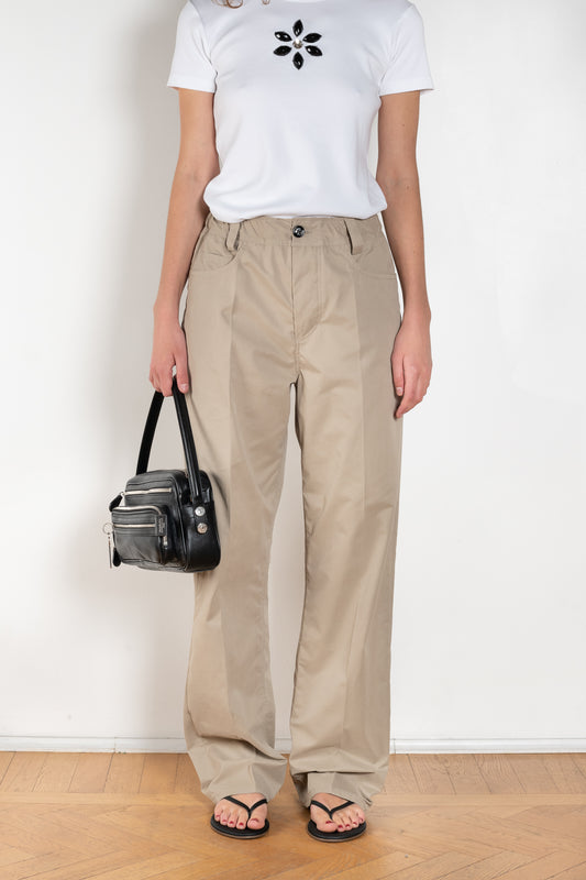 The Elastic Waistband Trouser by Meryll Rogge is a straight fit cotton trouser with worker wear details