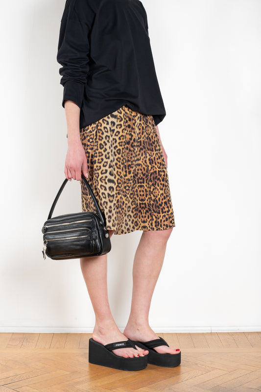 The Flexy Short by Monique Van Heist is an easy short with a just above the knee length