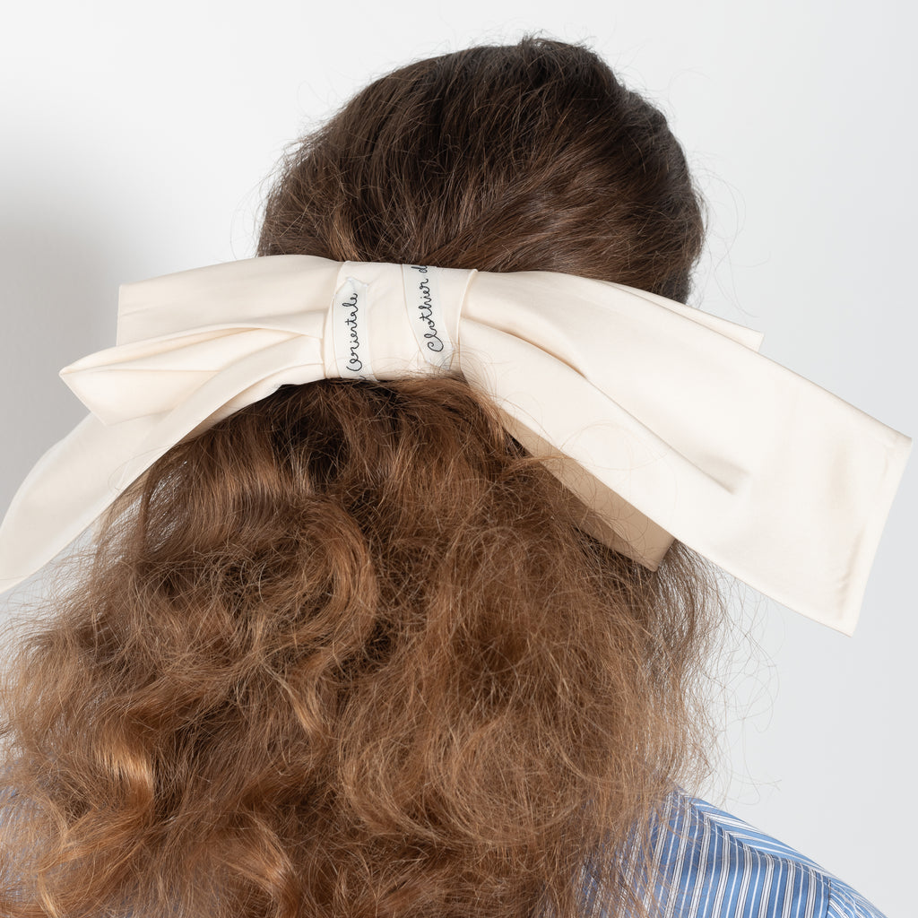 The Miss Bow Tie by Nackiye is a hair barrette Bow Tie for half-up styles or to underline a chignon