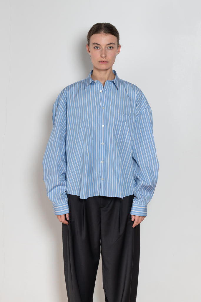 nackiye must have shirt