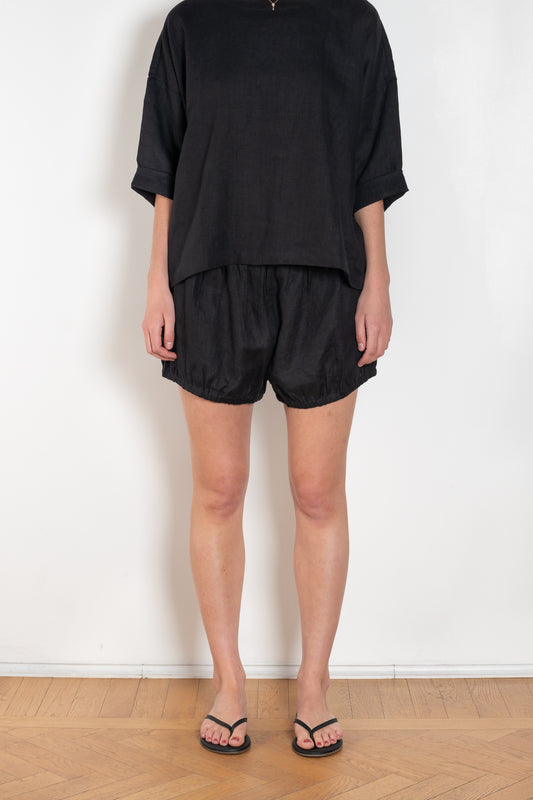 The Hera Linen Bloomers by Suzie Kondi has a playful design that flatters the figure with its softly pouched and slightly billowing shape