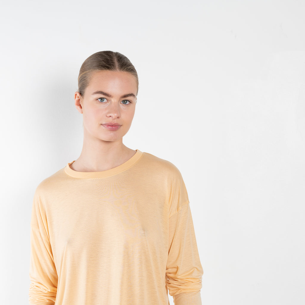 The Loose Long Sleeve Tee by Baserange has a soft and super lightweight feel, cut for a relaxed fit in a feminine draped bamboo