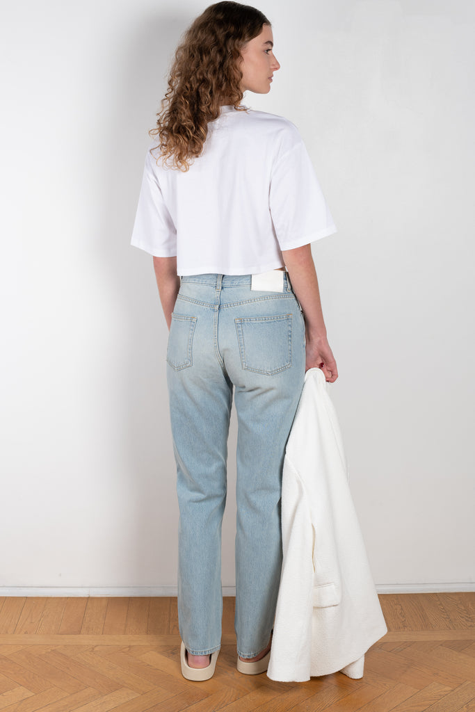 The Wular Jeans by Loulou Studio has a lean silhouette and tapered legs creating a relaxed fit, completed with classic denim details