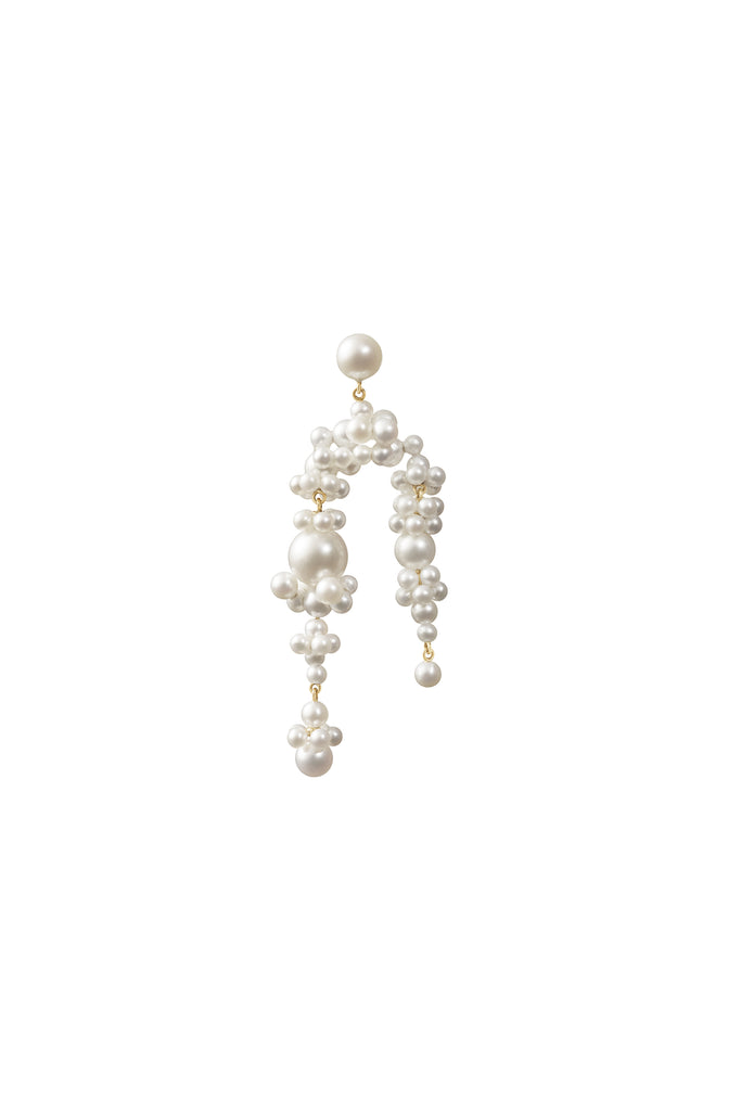 The Fontaine Nuit Earring by Sophie Bille Brahe is a statement drop earring with white freshwater pearls varying in size