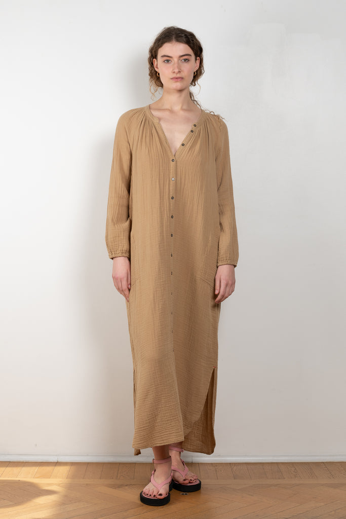 The Irys Dress by Xirena is a relaxed long dress with subtle balloon sleeves in a soft cotton gauze